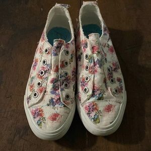 Blowfish tennis shoes, size 8.5